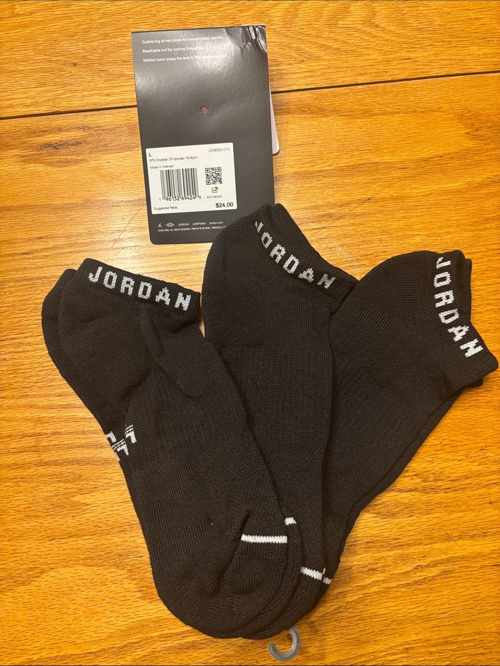 Jordan Black Low-Cut Athletic No-Show Socks - Picture 6 of 6